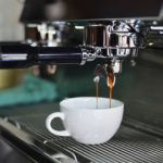 Cafetera integrable – ¿Por qué elegir una?