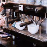 Pasos para limpiar cafeteras con vinagre